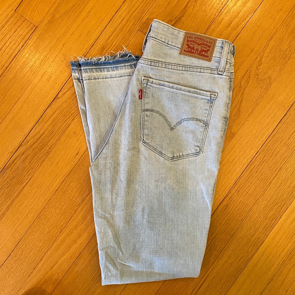 Levi's Light Wash Women's Skinny Jeans